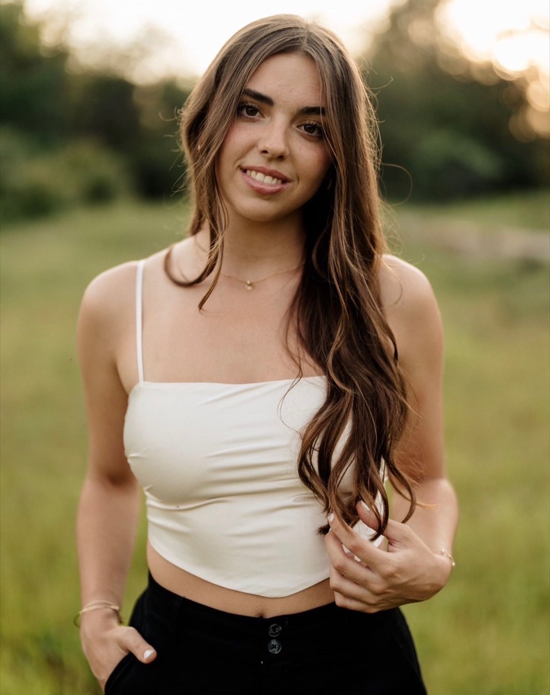 Portrait of Rayen Letner